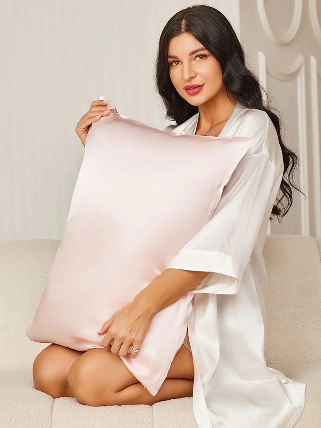 19 Momme 100% Mulberry Silk Pillowcase