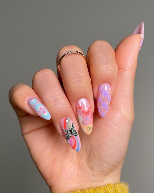 To inspire your next manicure, here are trippy design ideas for cute mushroom nails.