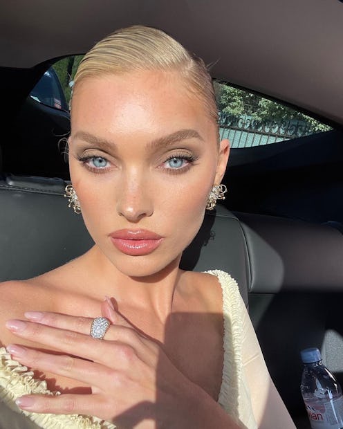 What is the Scandi hairline trend on TikTok? Bustle asked professional hair colorists about the look...