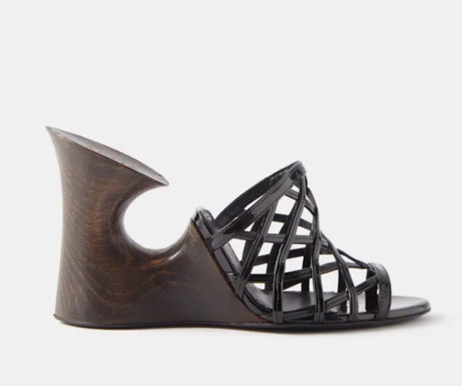 Alaia La Sculpture 100 Leather and Wood Wedge Sandals