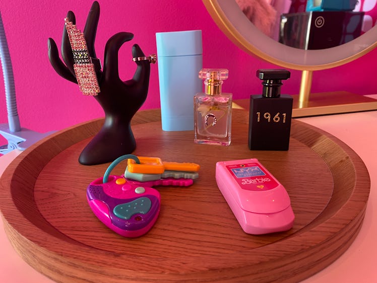 The Barbie house in Malibu, previously on Airbnb, has a vanity with easter eggs to Ken. 