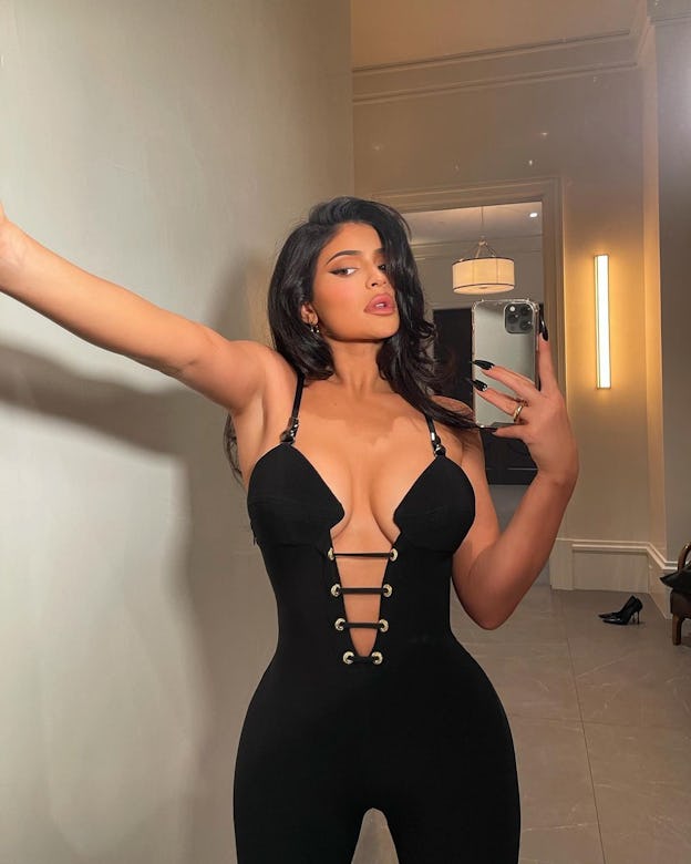 Kylie Jenner bodysuit mirror selfie