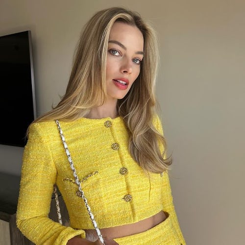 Margot Robbie yellow tweed outfit