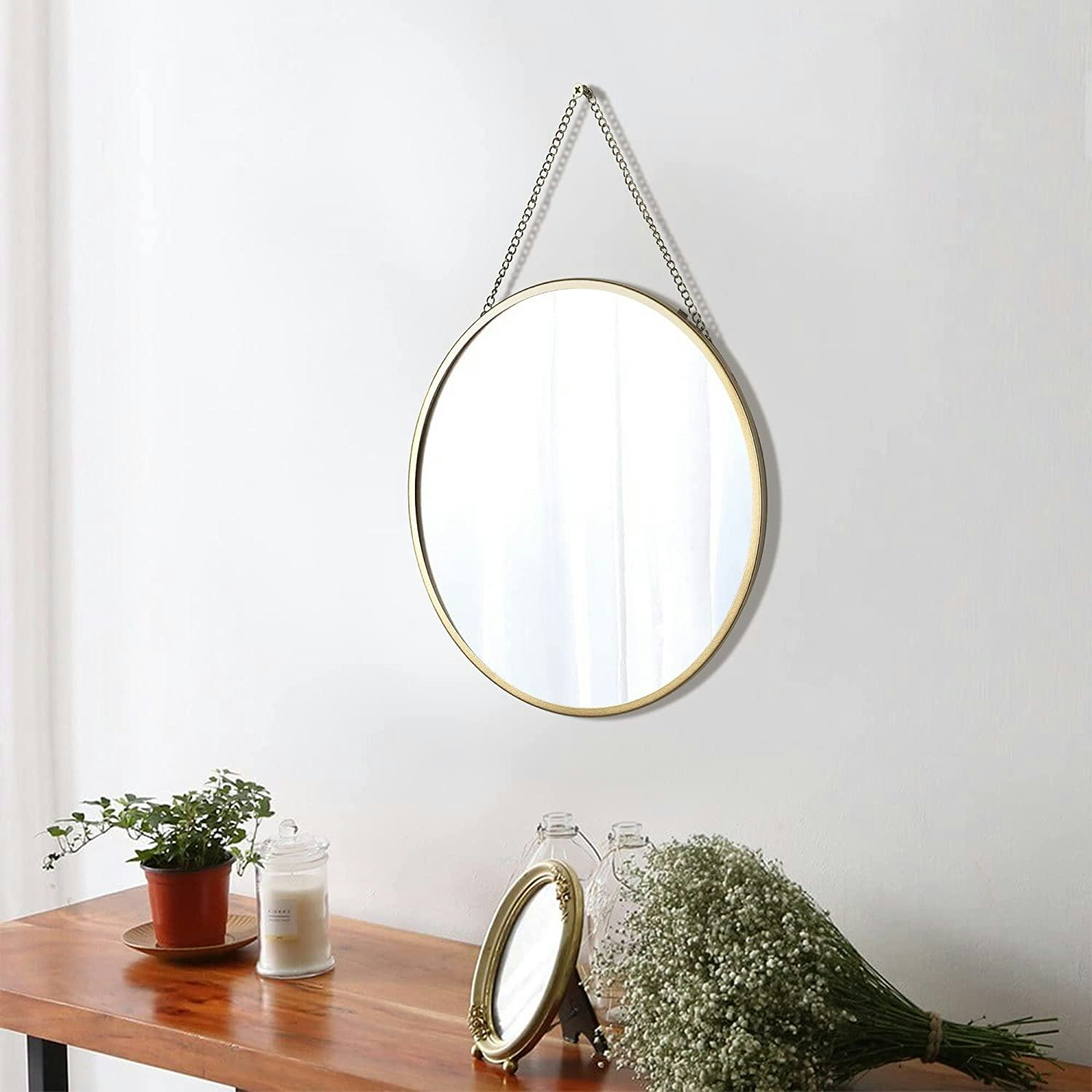 Decoccino Gold Round Mirror with Hanging Chain