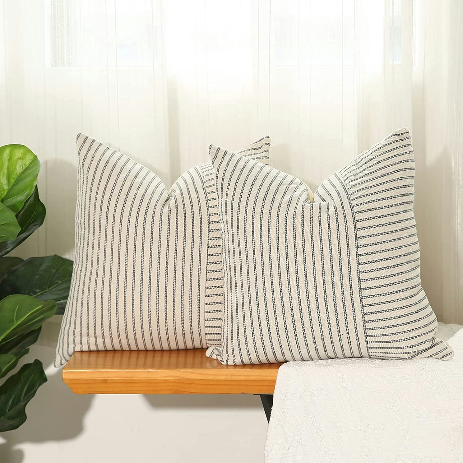 Hckot Grey and Beige Patchwork Farmhouse Throw Pillow Covers