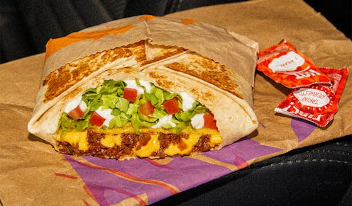 Taco Bell's new vegan Crunchwrap tastes exactly like the real thing.