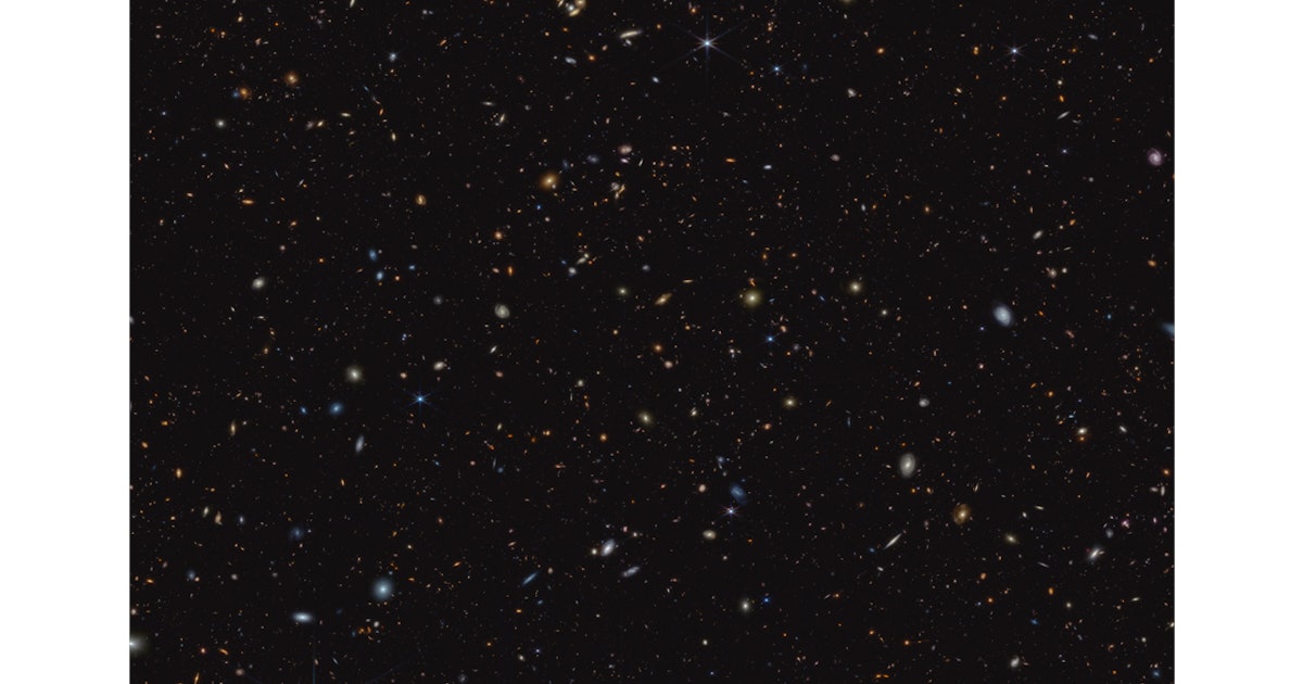 Webb Telescope Finds Bright, Massive Stars in Hundreds of the Oldest Galaxies Ever Seen