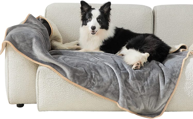 Bedsure Waterproof Extra Large Dog Blanket