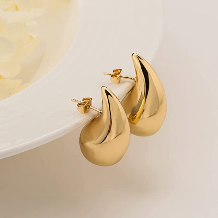 Apsvo Chunky Gold Teardrop Earrings