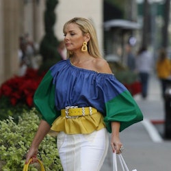 samantha jones colorblock outfit sex and the city