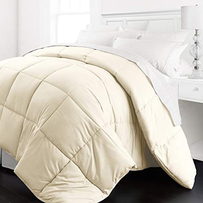 Beckham Hotel Collection Down Alternative Comforter 