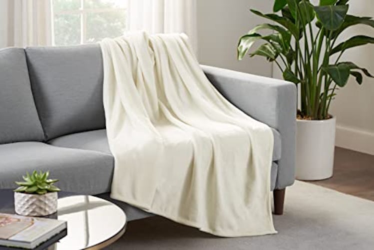 SERTA Cozy Plush Thick Fuzzy Soft Throw Blanket