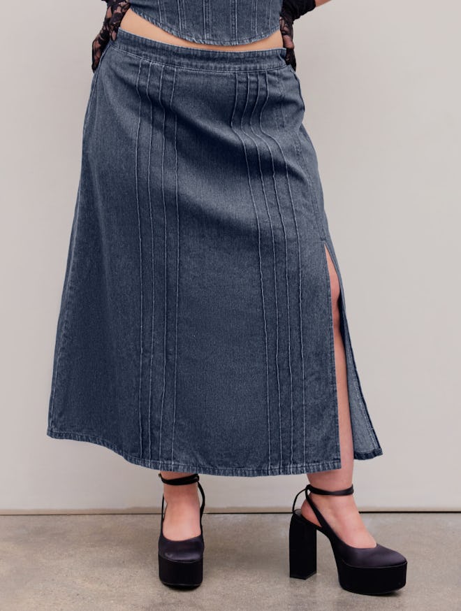 Curve & Plus Stitch Denim Split Maxi Skirt