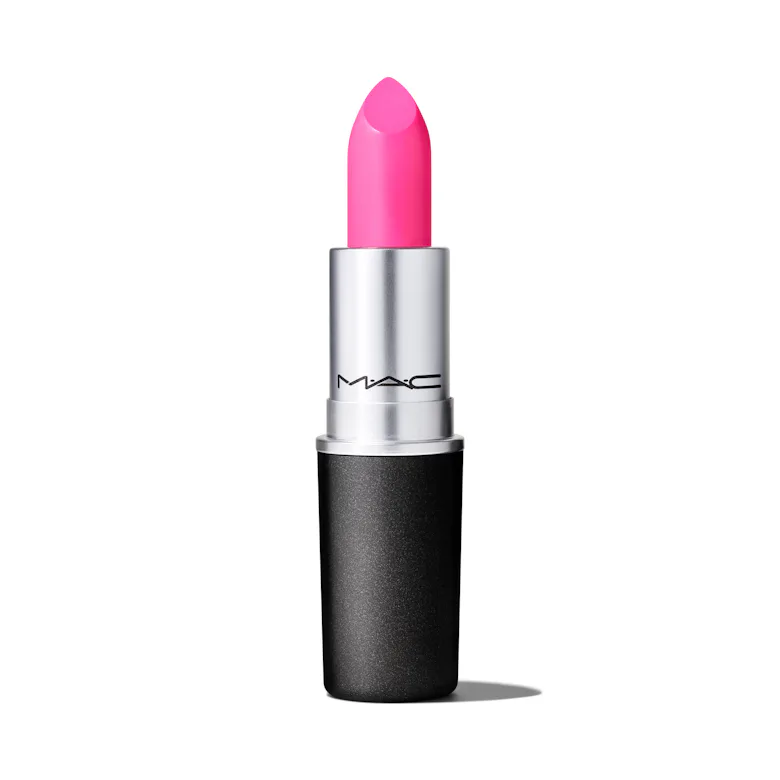 How to Wear Hot Pink Makeup, According to Celebrity Makeup Artists How to Wear Hot Pink Makeup, According to Celebrity Makeup Artists