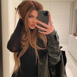 Kylie Jenner honey brown hair color