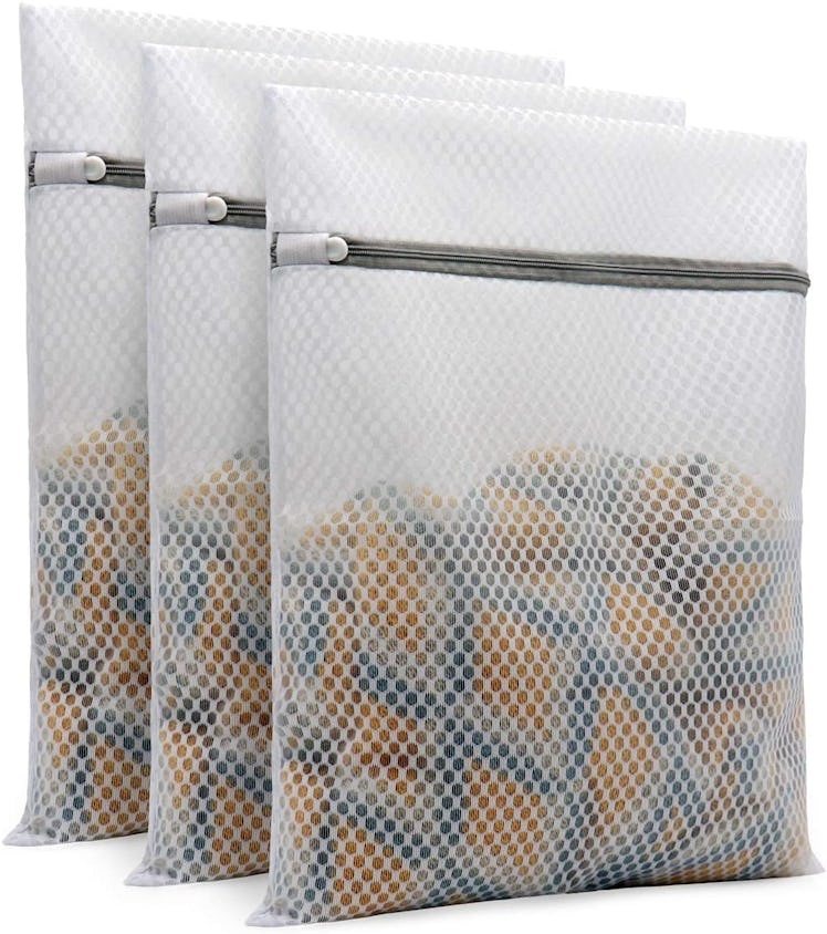 Muchfun Durable Honeycomb Mesh Laundry Bags (3-Pack)