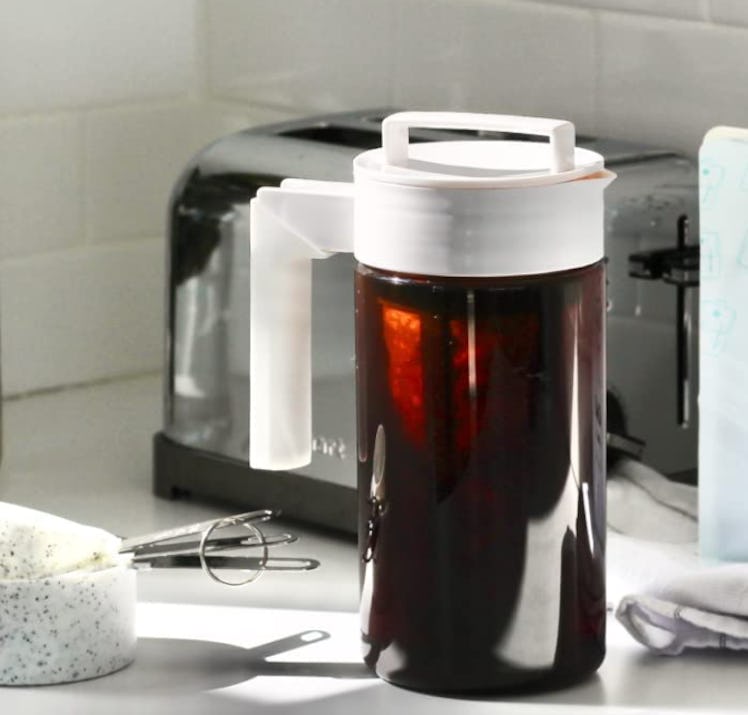 Takeya Patented Deluxe Cold Brew Iced Coffee Maker