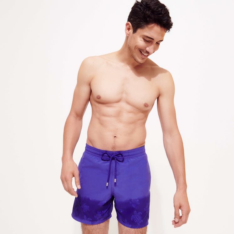 Moorea Water-Reactive Ronde De Tortues Swim Trunks 