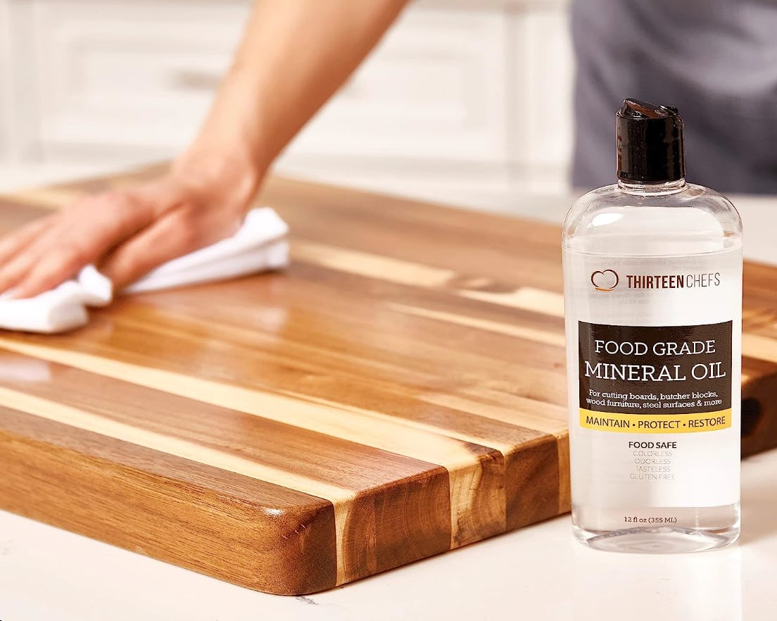 Thirteen Chefs Mineral Oil Cutting Board Conditioner