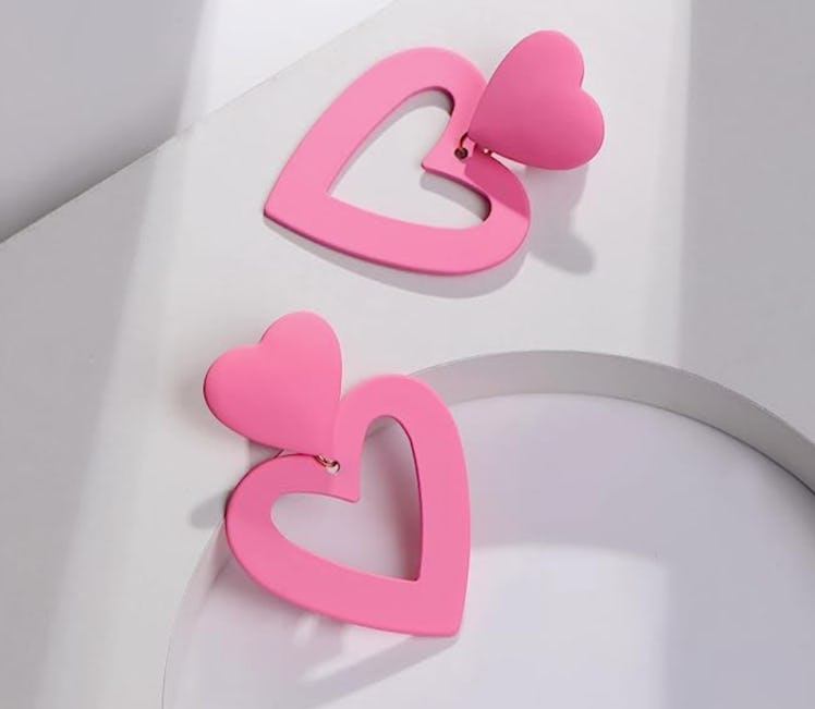 pink heart earrings