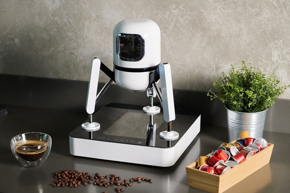 LG's Insane Lunar Lander-inspired Coffee Machine Uses Two Pods For Nuanced  Flavor - Yanko Design