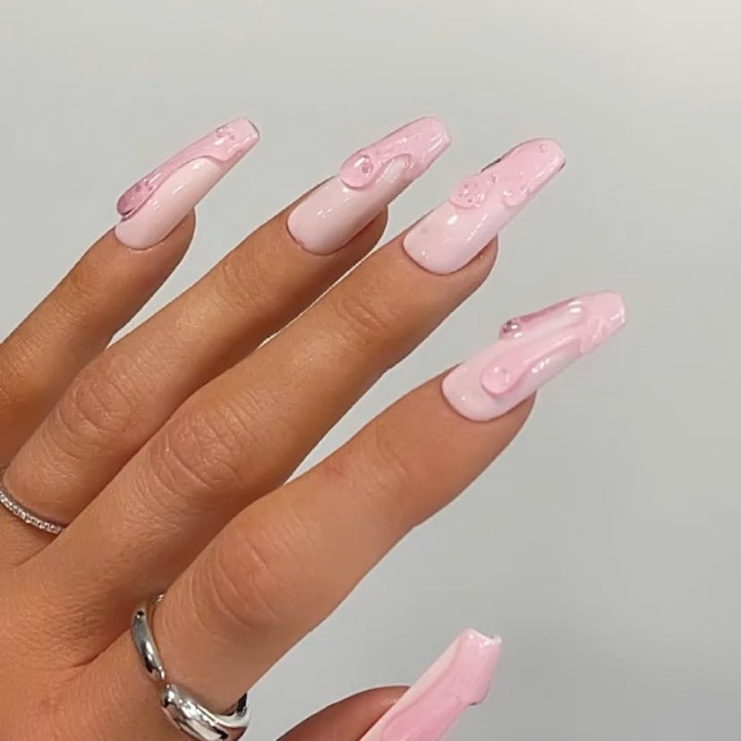Kylie Jenner light pink 3D drip nails