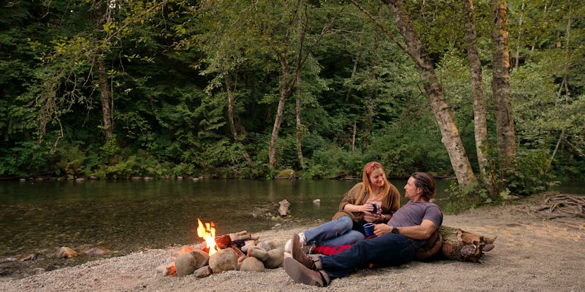 Alexandra Breckenridge and Martin Henderson on 'Virgin River.' Photo via Netflix