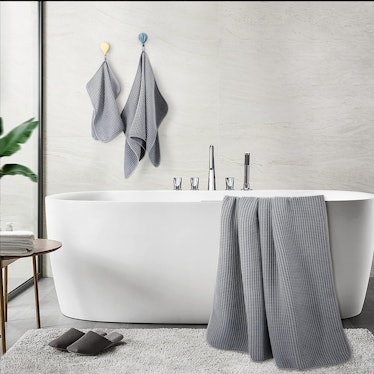 POLYTE Oversize Microfiber Bath Towel (6-Pieces)
