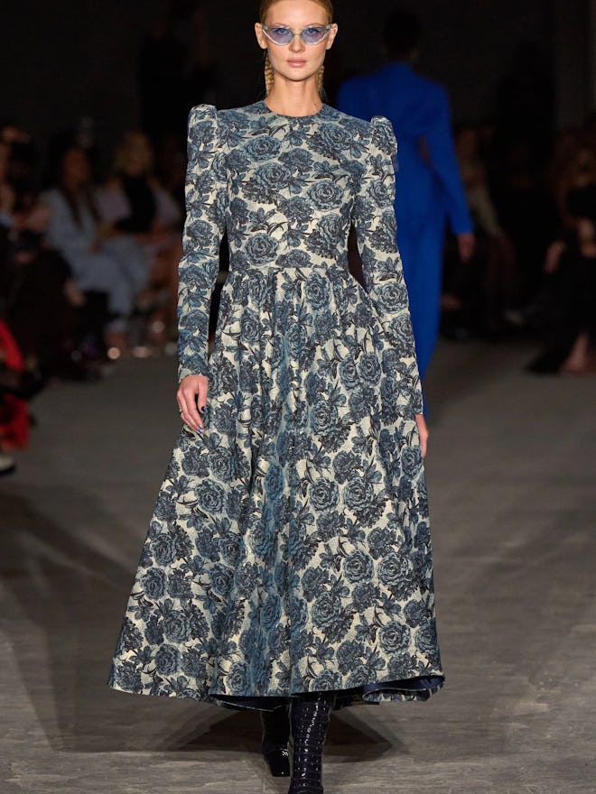 Victorian Blue Floral Puff Shoulder Tea Length Dress