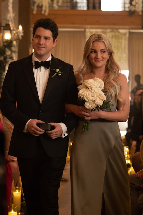Jamie Lynn Spears as Zoey Brooks and Sean Flynn as Chase Matthews in ZOEY 102 streaming on Paramount...