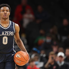 Bronny James #0 of the Sierra Canyon Trailblazers handles the ball during the Hoophall West tourname...