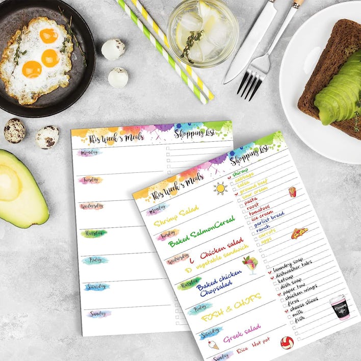 Frasukis Weekly Meal Planner - Undated Magnetic Notepad with Grocery List