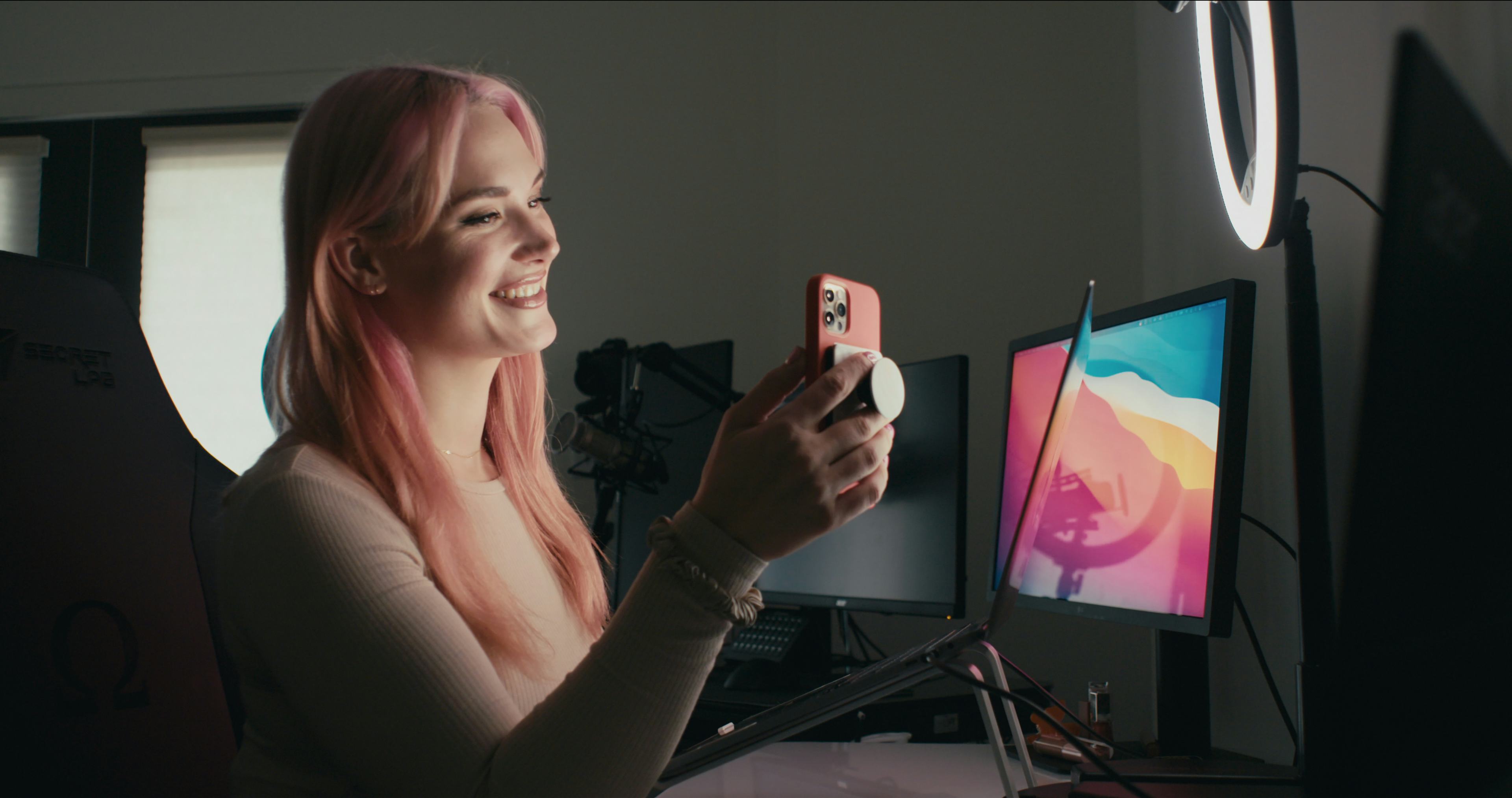 OnlyFans Star Siri Dahl Explains Her Dick Pic Rating System
