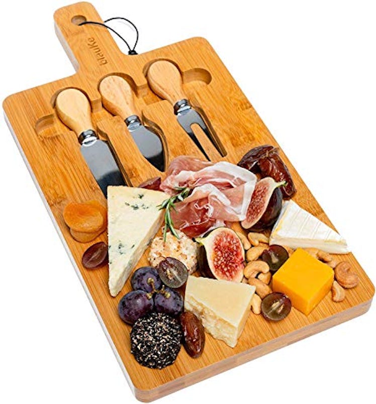 BlauKe® Bamboo Cheese Board and Knife Set