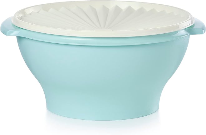 Tupperware Heritage Collection 17.25 Cup Bowl with Starburst Lid