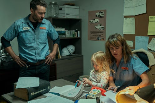 Taylor Kitsch and Carolina Bartczak in 'Painkiller.' Photo via Netflix
