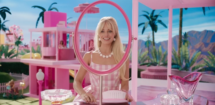 To get Barbie-like skin for the movie, Margot Robbie's skin secret ingredient was milk thistle tea. 