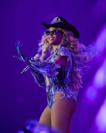 Beyoncé wears a custom Roberto Cavalli blue flame bodysuit during her Atlanta 'Renaissance' concert.