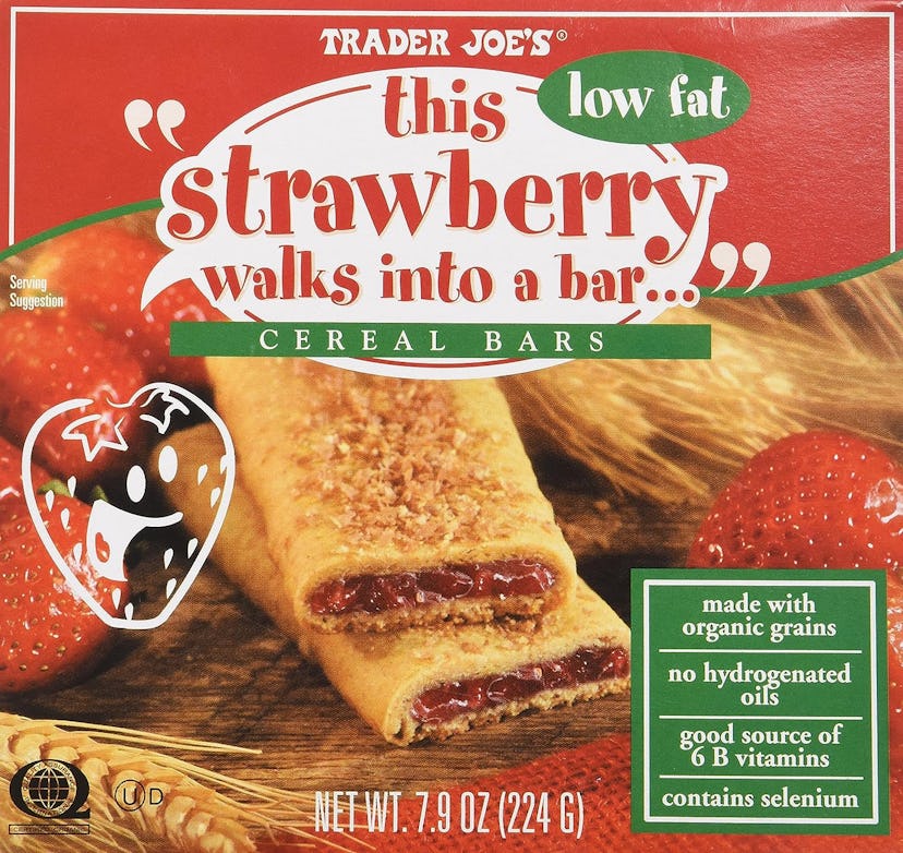 Trader Joe's This Strawberry Walks Into a Bar Cereal Bars