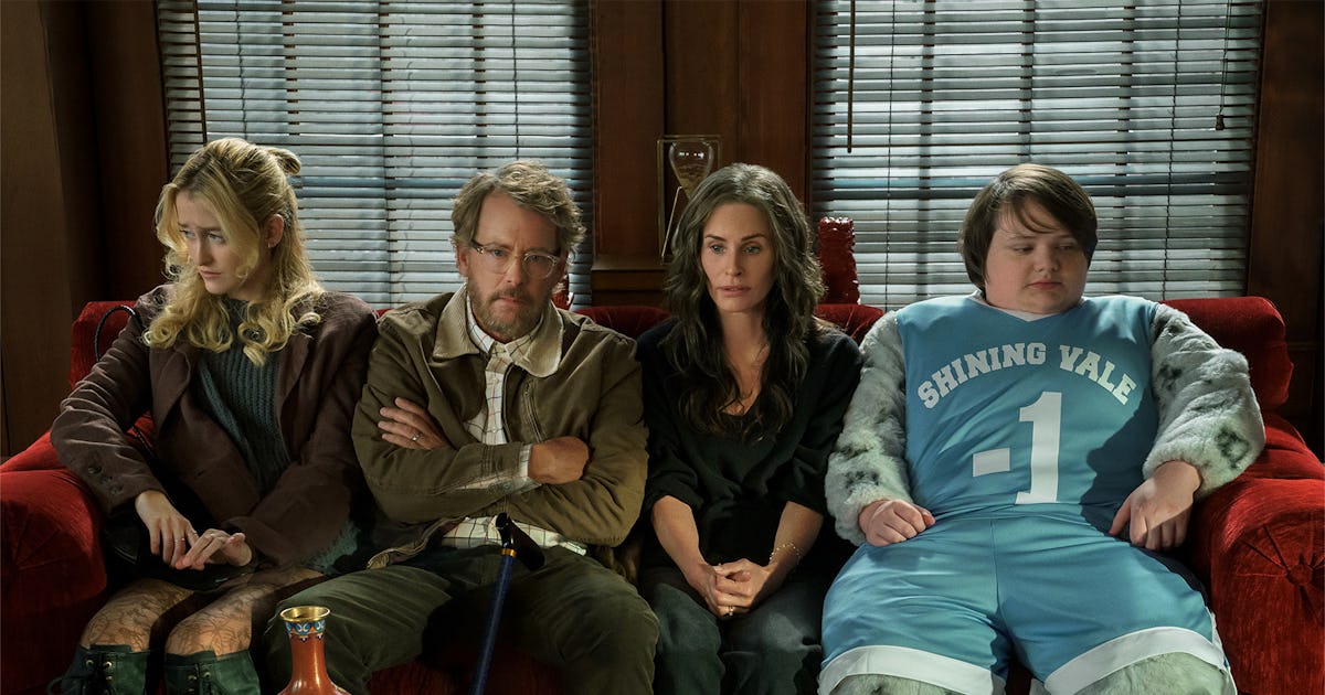 'Shining Vale' Season 2 Is Set To Drop On A Very Spooky Date