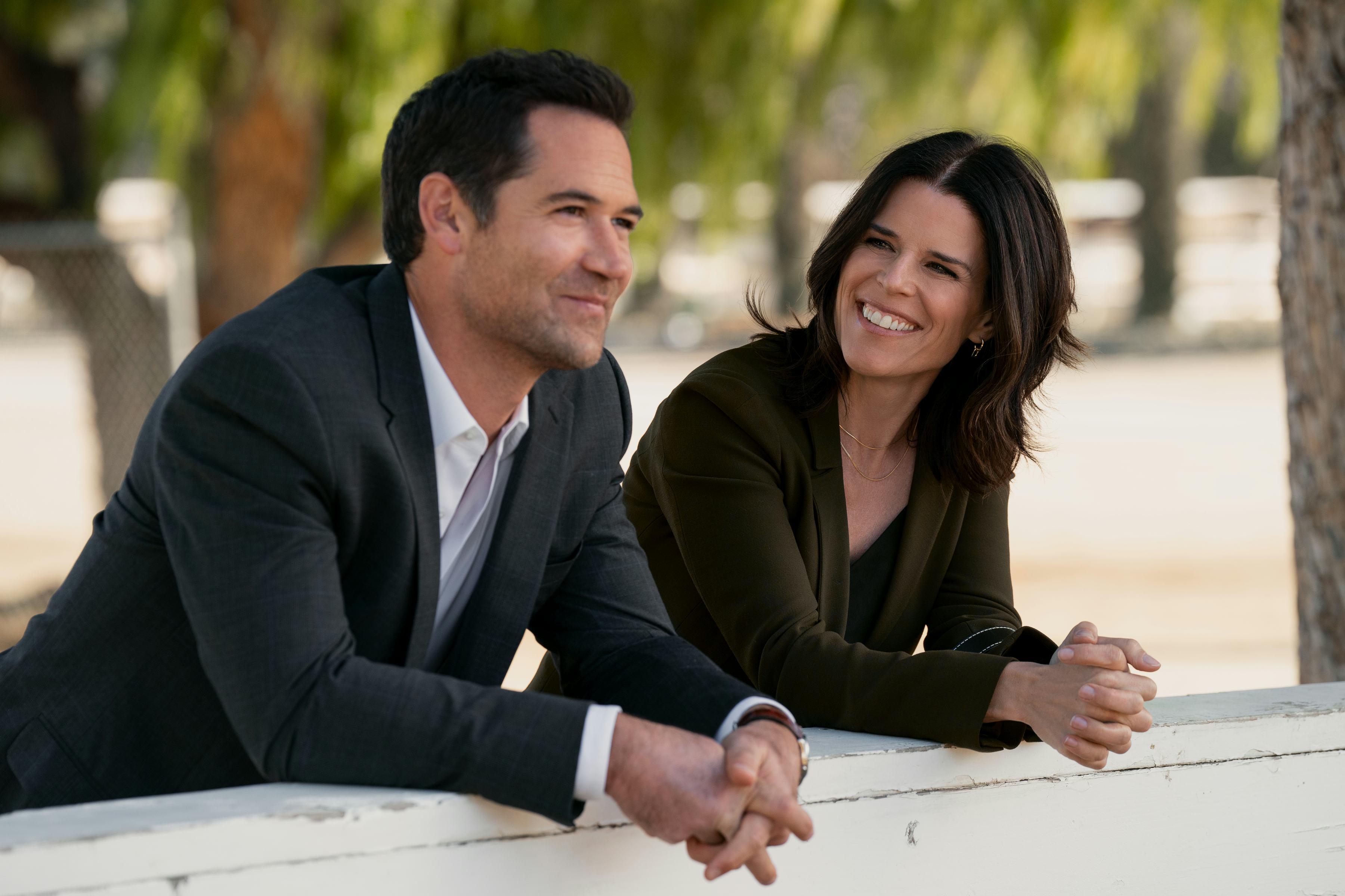 Manuel Garcia-Rulfo as Mickey Haller, Neve Campbell as Maggie McPherson in &lsquo;The Lincoln Lawyer&rsquo; Seas&hellip;