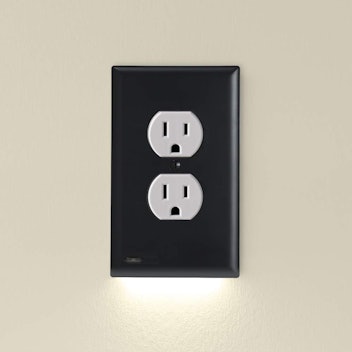 SnapPower Outlet GuideLight