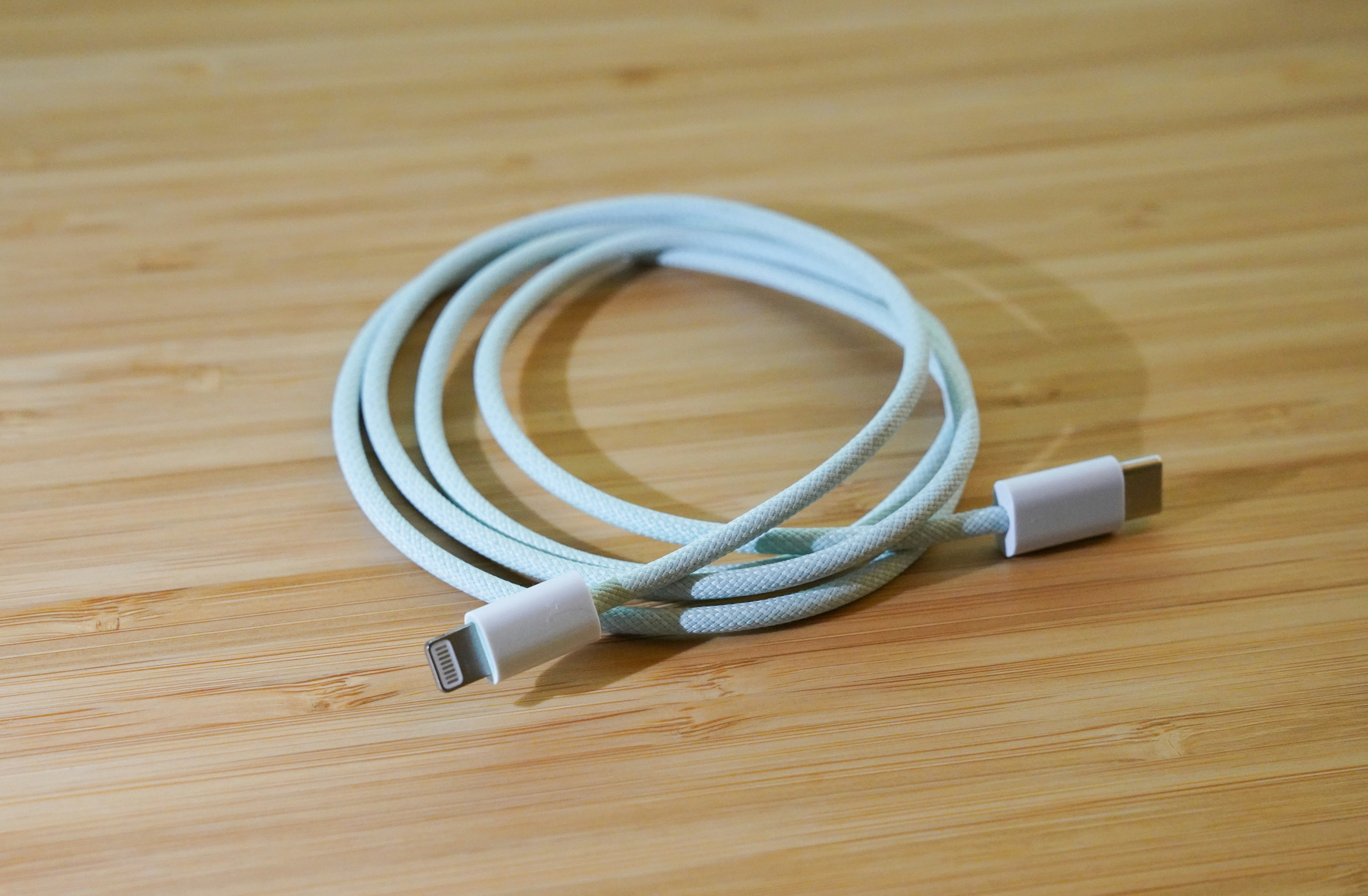 New Images Leak of iPhone 12 Braided USB-C to Lightning Cable - MacRumors
