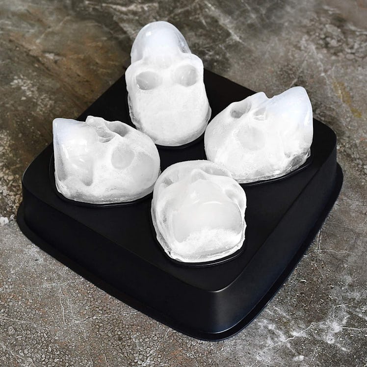 DineAsia Skull Ice Molds