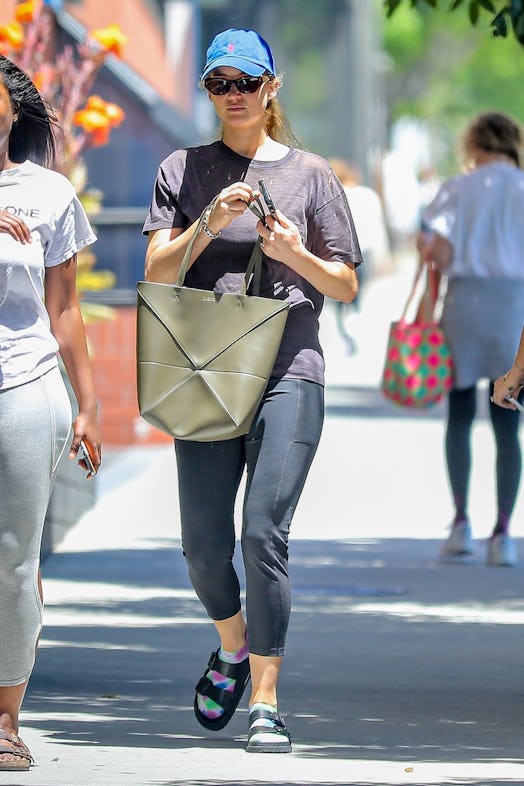 Jennifer Lawrence Wears a Loewe Tote Bag.