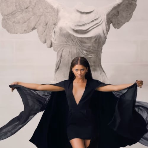 Zendaya in lancome louvre video