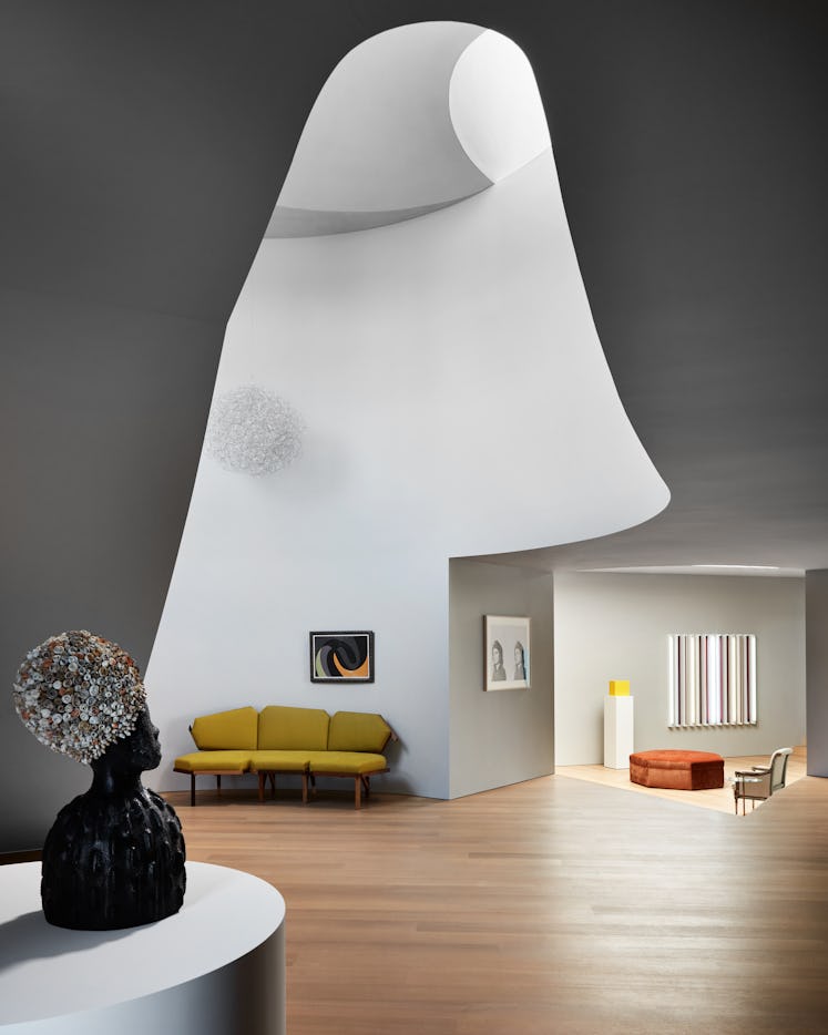 A modernist living room designed by Studio Shamshiri. 