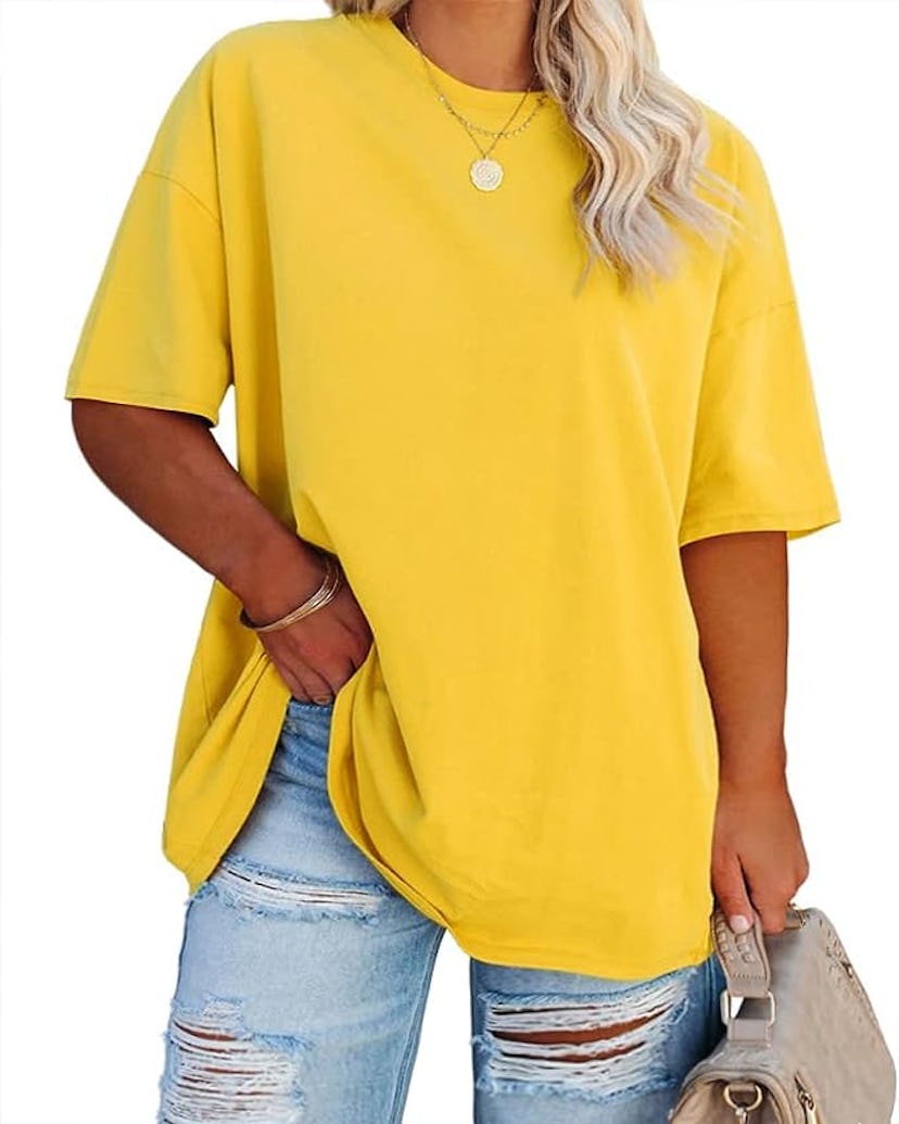 Fisoew Half Sleeve Oversized Tee