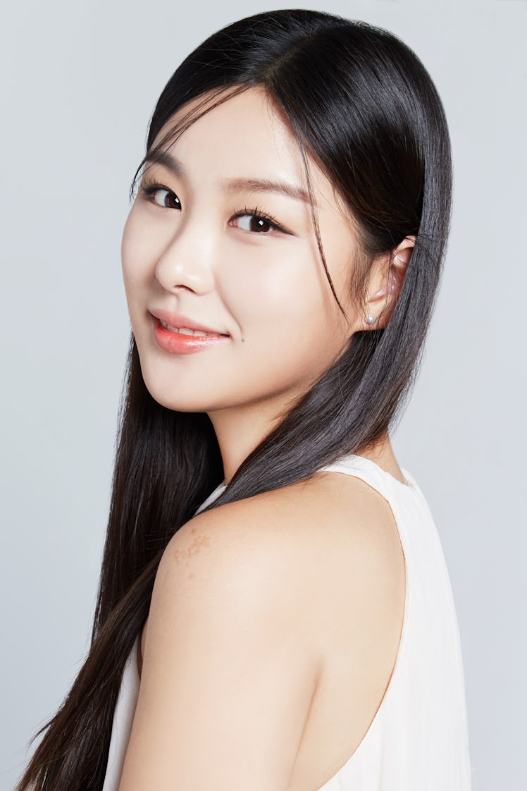 Hee Jin Hwang