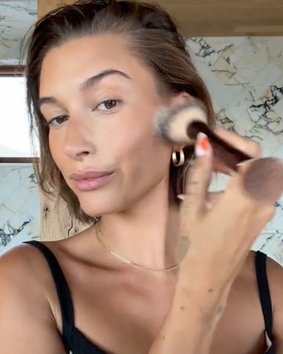 Hailey Bieber foundation makeup and brush